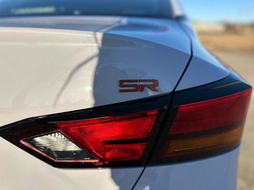 2025 Nissan Altima SR