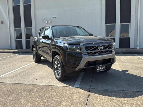 Super Black 2026 Nissan Frontier SV