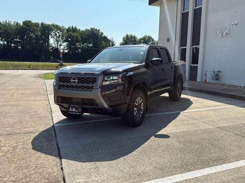 Super Black 2026 Nissan Frontier SV