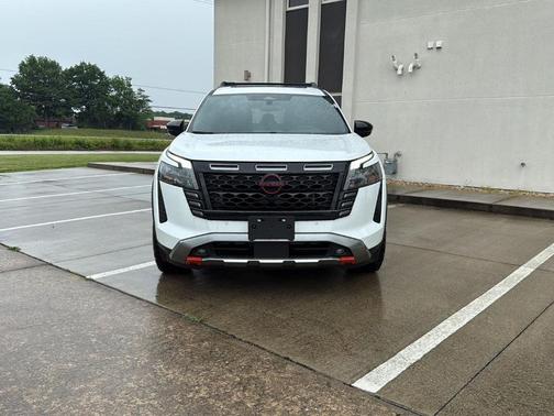 Everest White P 2026 Nissan Pathfinder Rock Creek