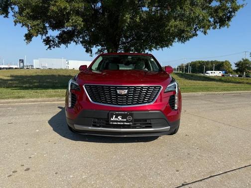 2020 Cadillac XT4 Premium Luxury