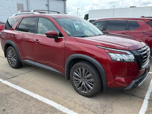 Scarlet Ember 2023 Nissan Pathfinder SL