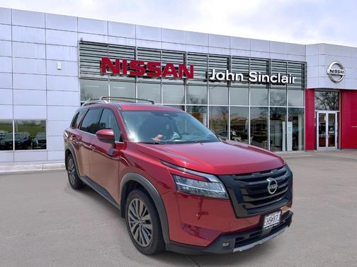 Scarlet Ember 2023 Nissan Pathfinder SL
