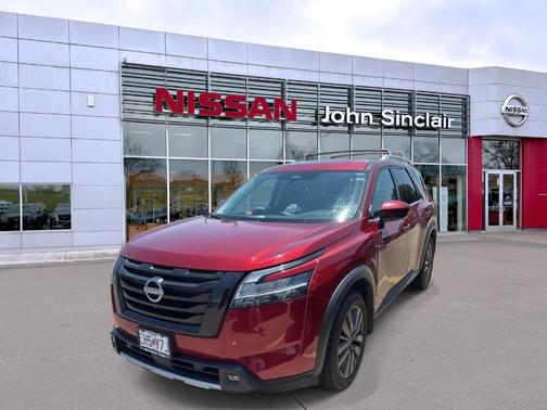 Scarlet Ember 2023 Nissan Pathfinder SL