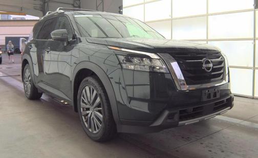 Obsidian Green 2024 Nissan Pathfinder SL