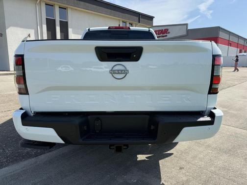 Glacier White 2026 Nissan Frontier SV