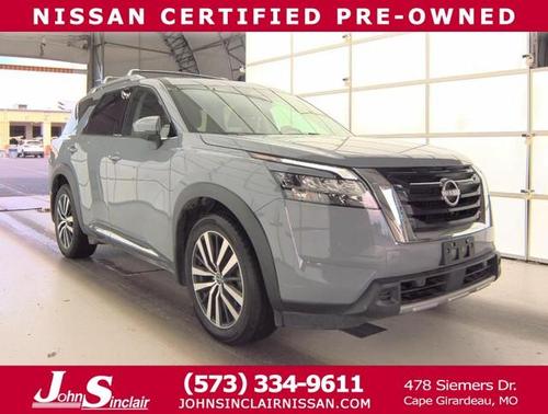 2023 Nissan Pathfinder Platinum