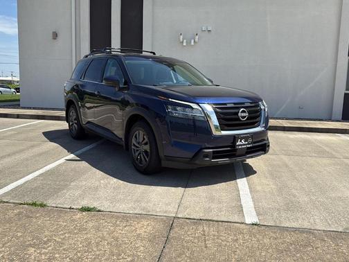Deep Ocean Blue 2022 Nissan Pathfinder SV
