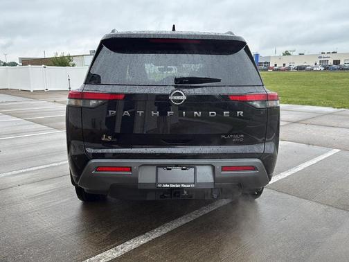 Black 2026 Nissan Pathfinder Platinum