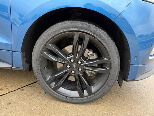2020 Ford Edge ST