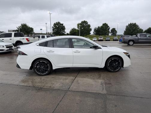Aspen White 2026 Nissan Sentra SR