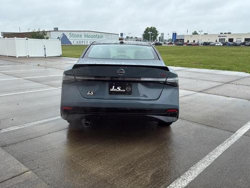 2t Gry Blk Roof 2026 Nissan Sentra SR