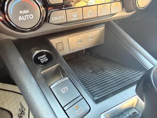 Deep Blue Pearl 2026 Nissan Kicks SV