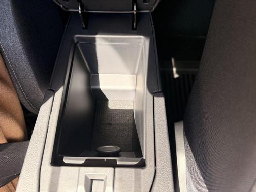 Deep Blue Pearl 2026 Nissan Kicks SV