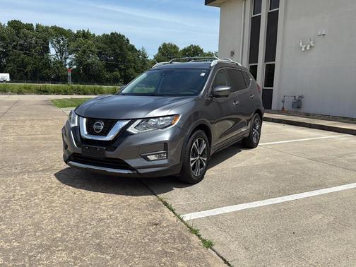 Gun Metallic 2019 Nissan Rogue SV
