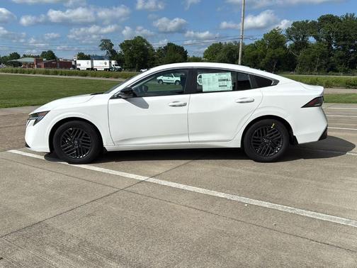 Fresh Powder 2026 Nissan Sentra SV