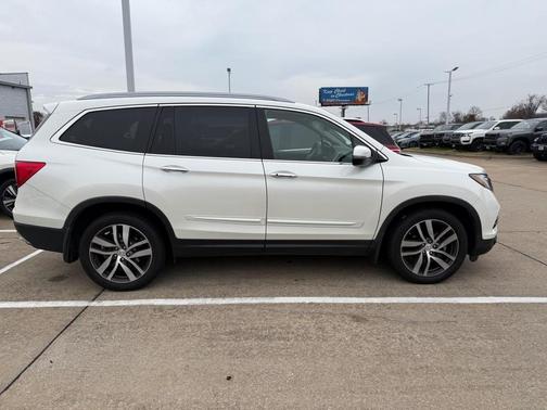 2017 Honda Pilot Elite