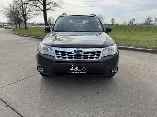 Dark Gray Metallic 2013 Subaru Forester 2.5X Limited