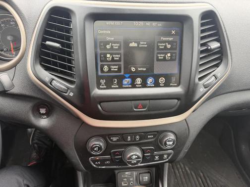 Bright White Clearcoat 2017 Jeep Cherokee Limited