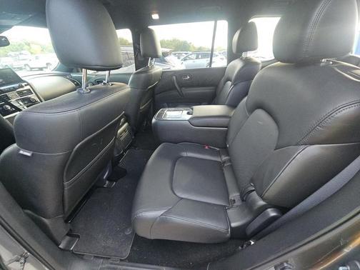 2024 Nissan Armada SL