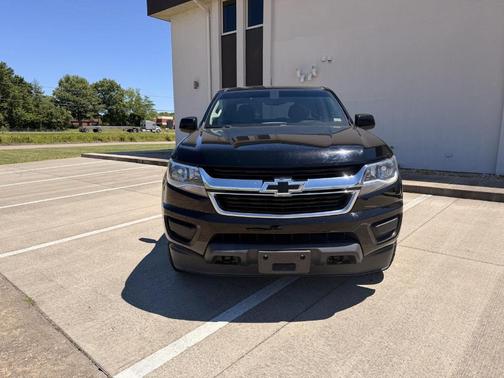 Black 2017 Chevrolet Colorado WT