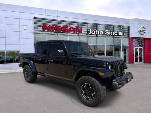 Black Clearcoat 2020 Jeep Gladiator Sport