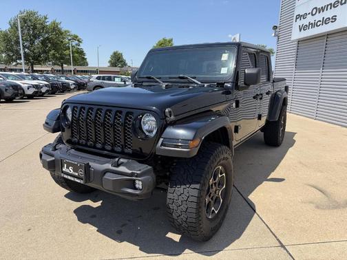 Black Clearcoat 2020 Jeep Gladiator Sport