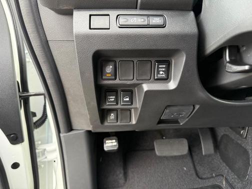 2025 Nissan Frontier S