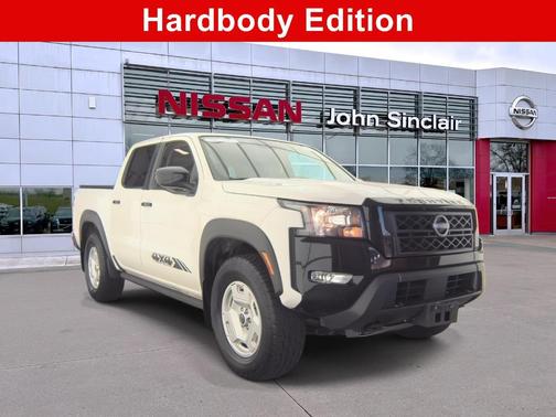 Glacier White 2024 Nissan Frontier SV