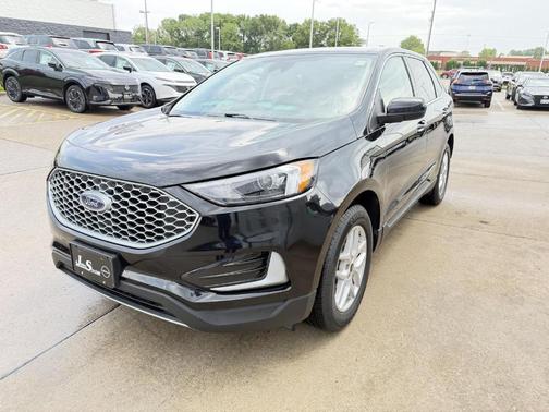 Agate Black 2023 Ford Edge SEL