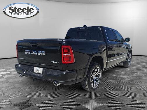 Diamond Black Crystal Pearlcoat 2026 RAM 1500 ST