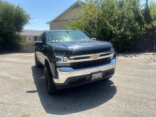 Shadow Gray Metallic 2021 Chevrolet Silverado 1500 LT