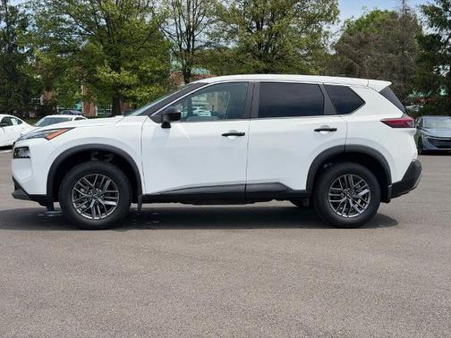 Glacier White 2023 Nissan Rogue S