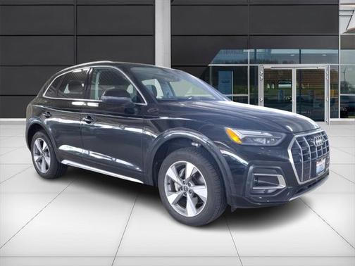 2024 Audi Q5 Premium 40 TFSI quattro S tronic