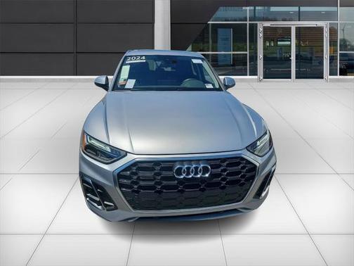 2024 Audi Q5 Premium 55 TFSI e S line quattro S tronic