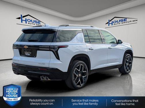Polar White Tricoat 2026 Chevrolet Traverse High Country