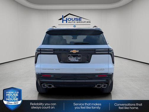 Polar White Tricoat 2026 Chevrolet Traverse High Country