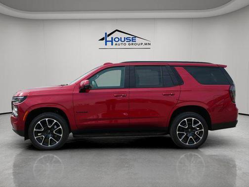 2025 Chevrolet Tahoe 4WD RST