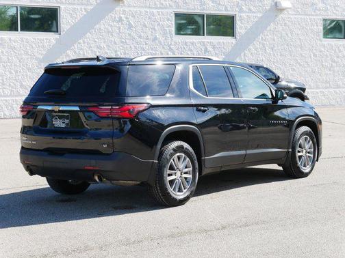 2022 Chevrolet Traverse LT Leather