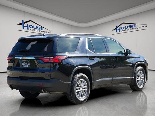 2022 Chevrolet Traverse LT Leather