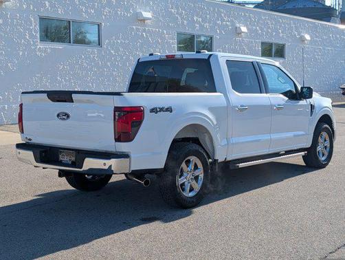 Oxford White 2025 Ford F-150 XLT