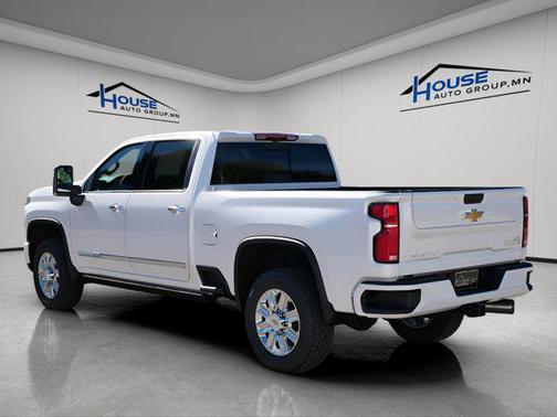 2025 Chevrolet Silverado 3500 High Country