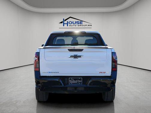2024 Chevrolet Silverado EV RST