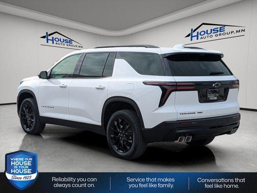 Summit White 2026 Chevrolet Traverse LT