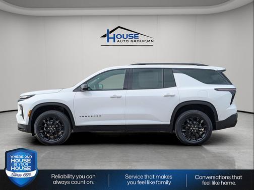 Summit White 2026 Chevrolet Traverse LT