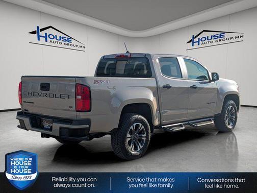 Sand Dune Metallic 2022 Chevrolet Colorado Z71