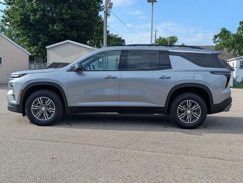 Sterling Gray Metallic 2026 Chevrolet Traverse LT