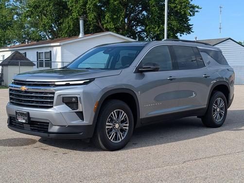 Sterling Gray Metallic 2026 Chevrolet Traverse LT