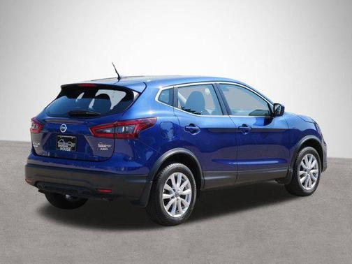 2022 Nissan Rogue Sport S