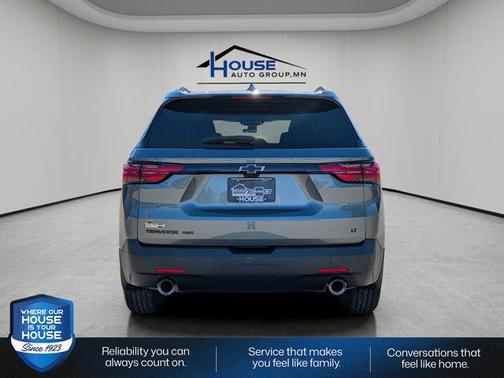 Silver Sage Metallic 2023 Chevrolet Traverse LT Cloth